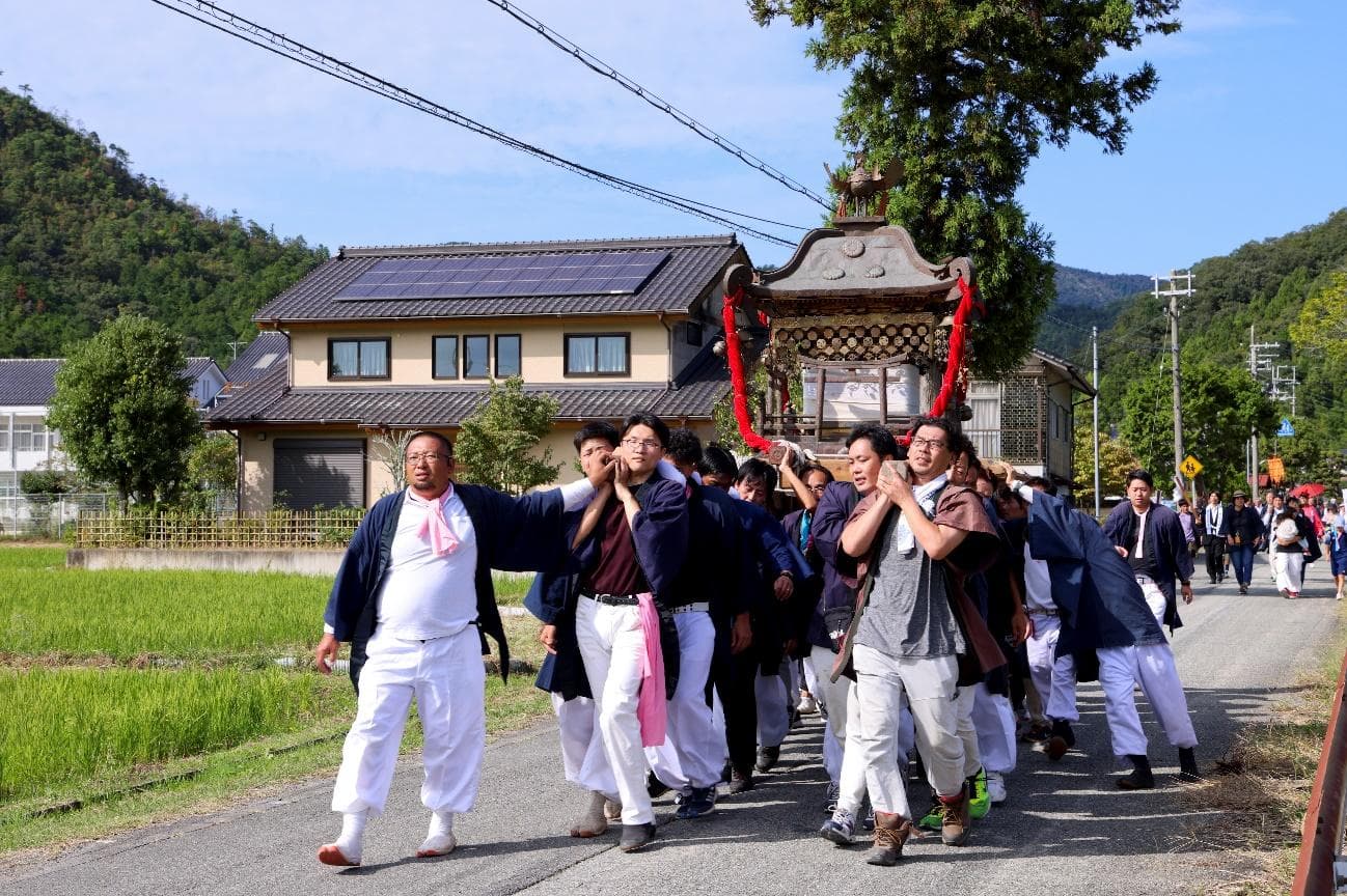 Hata festival at Sasaba Shrine