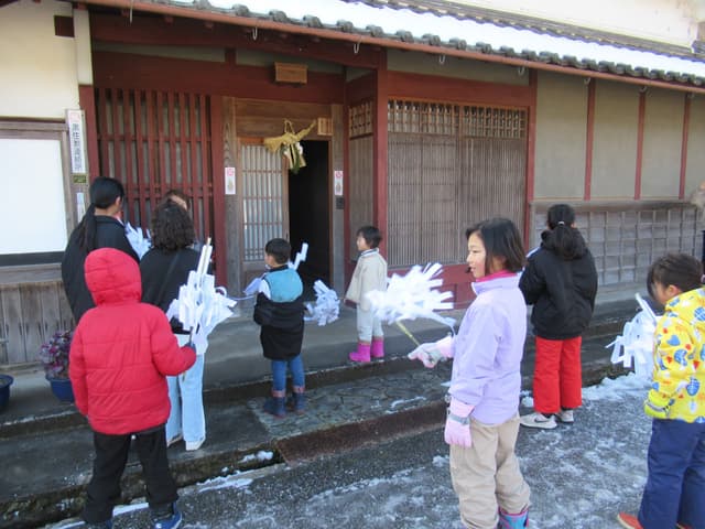 こども行事「狐がえり」（川原自治会）