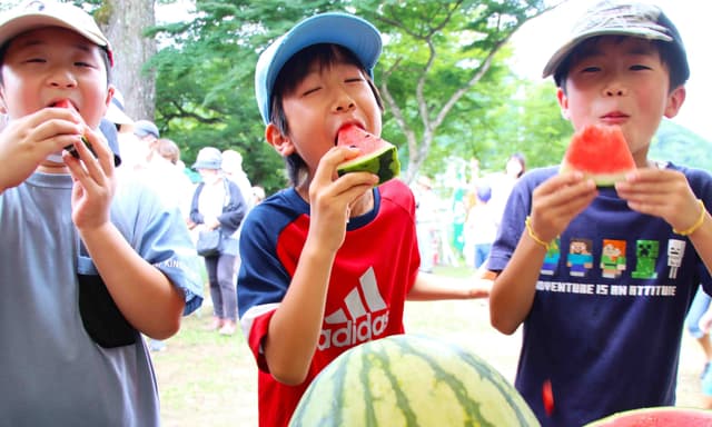大山ふれあい市場 スイカ祭り