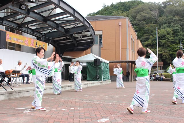 謡(うた)と踊りの祭典